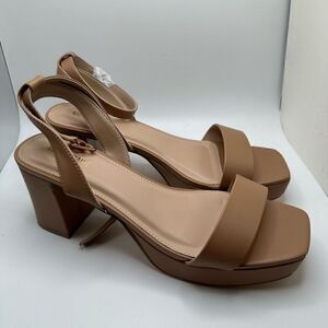 CUSHIONAIRE Women's platform dress sandal +Memory Foam 9.5 NUDE